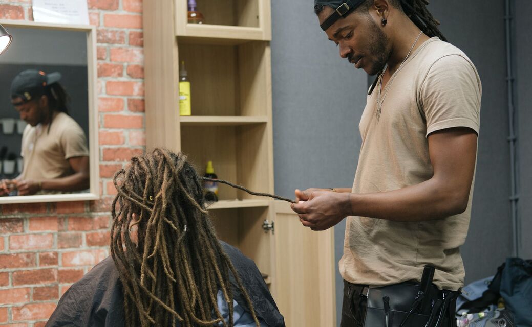 loctician Retwisting Locs